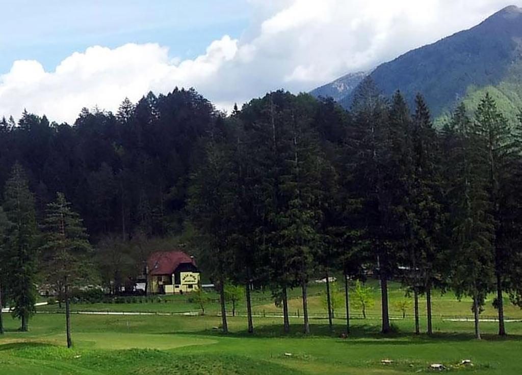 Apartments And Rooms Oasis Of Peace Bovec Esterno foto